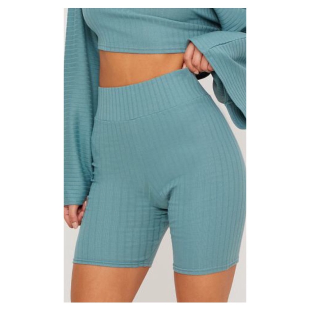 Fashion Nova Off the Shoulder High Waist Short Set - Picture 2 of 6